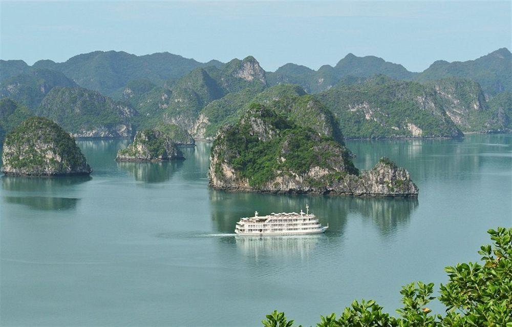 Hotel The Au Co Cruise - Managed By Bhaya Cruise Hạ Long Exterior foto