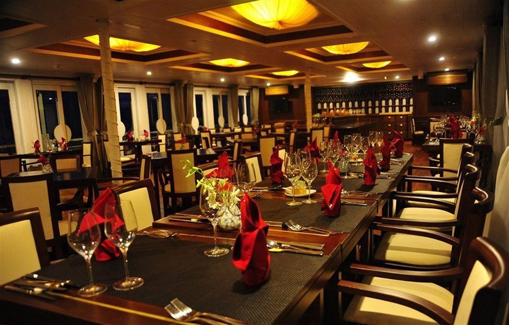 Hotel The Au Co Cruise - Managed By Bhaya Cruise Hạ Long Exterior foto