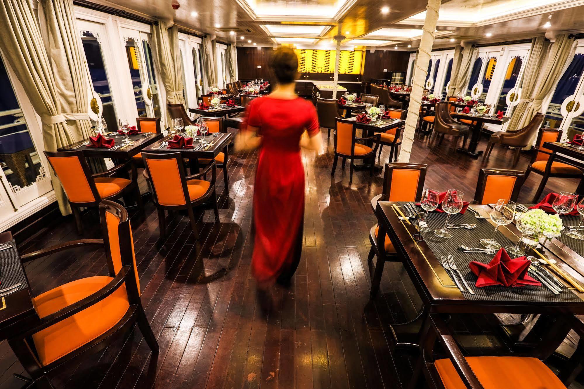Hotel The Au Co Cruise - Managed By Bhaya Cruise Hạ Long Exterior foto
